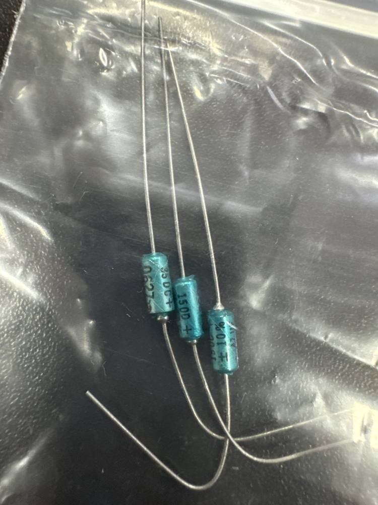 CAPACITOR