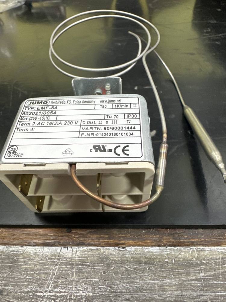 THERMOSTAT